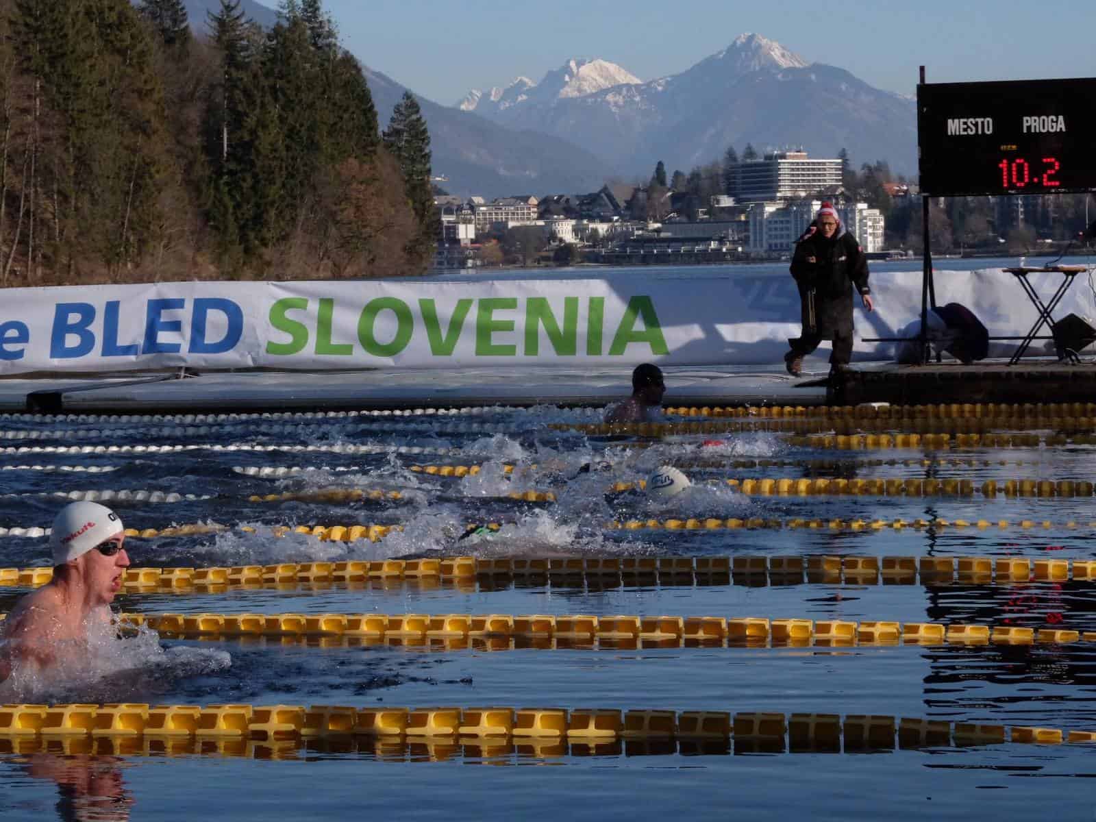 Bei der Winterschwimm-WM in Slowenien geht es über Strecken von 25 bis 1.000 Meter ins kalte Wasser.