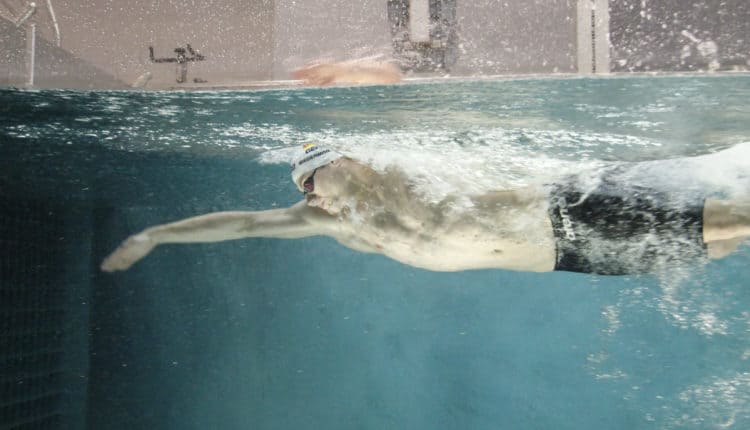 Paul Biedermann im Schwimmkanal
