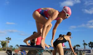 Krampf beim Schwimmen – was hilft?