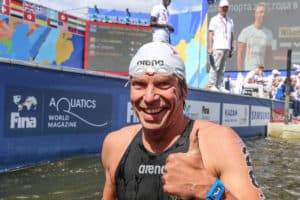 Michael Prüfert schwimmt im Freiwasser zu WM-Gold