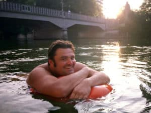 Benjamin David schwimmt jeden Tag zur Arbeit