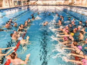 SWIM 100×100 in der Alsterschwimmhalle | In Hamburg kocht das Wasser