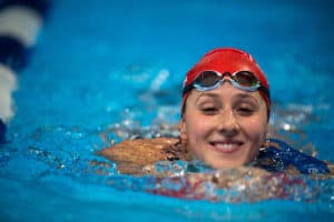 Kathrin Demler schwimmt mit Bestzeit ins EM-Finale