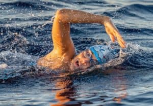 Nathalie Pohl durchschwimmt 42 Kilometer langen Kaiwi Channel