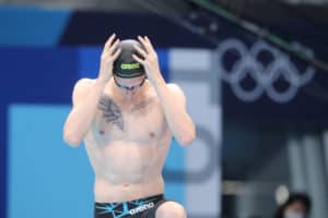 Florian Wellbrock greift auf Bahn 5 nach der Goldmedaille