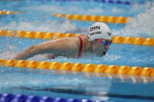 Yufei Zhang schwimmt als Schnellste ins Finale