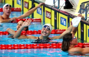 Welche Schwimmerin schafft 1:49,99 Minuten über 200 Meter Freistil als Erste?