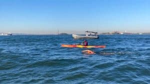 Anke Höhne schwimmt 48,3 Kilometer um Manhattan