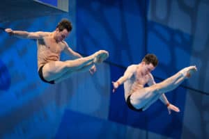 Wasserspingen | Jump down and move it all around
