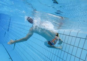 2.800 Meter | Intensitätsspiele in Gesamtschwimmart und Beine