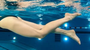 Special | Warum die Beine beim Schwimmen wichtig sind