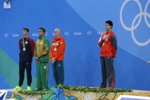 Unentschieden beim Schwimmen | Warum stoppt man nicht genauer?