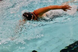 „Ich mache einfach das Beste, was ich kann“ | 99-Jährige schwimmt drei Weltrekorde