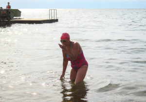 64 Kilometer in 30 Stunden | Iris Ashman durchschwimmt den kompletten Bodensee