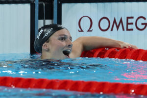 17-jährige McIntosh holt drittes Gold | Disqualifikations-Drama um US-Schwimmerin Alex Walsh