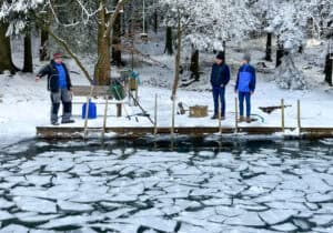 German Championships | Das Eisbrechen vor dem Eisschwimmen
